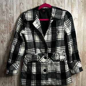 IZ Byer Black and White Plaid Blazer